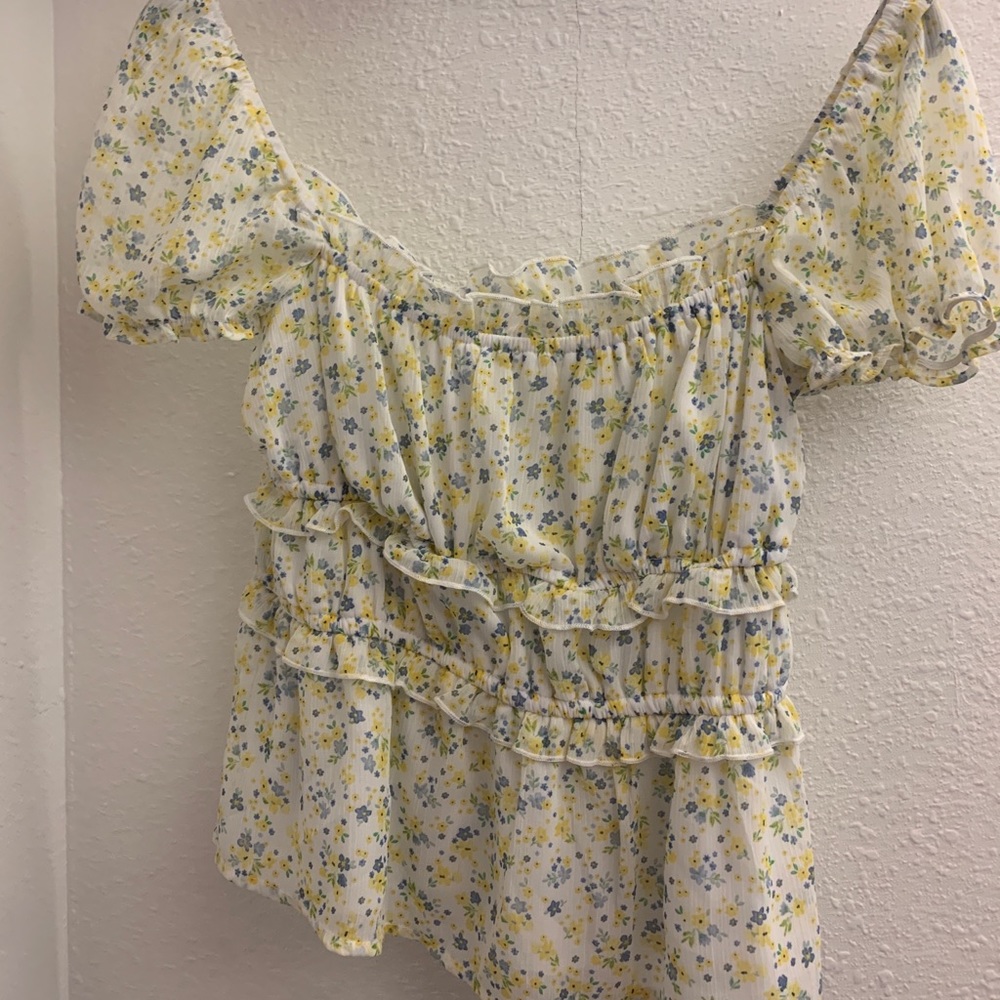 Off shoulder Mi-ami crop top